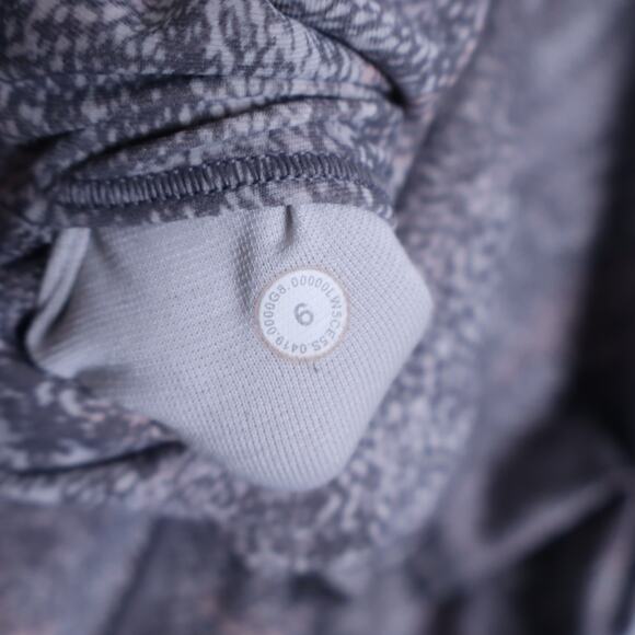 LULULEMON Wunder Under High-Rise Tight 28" Frozen Alpine White Multi Women's 6 - Picture 9 of 9